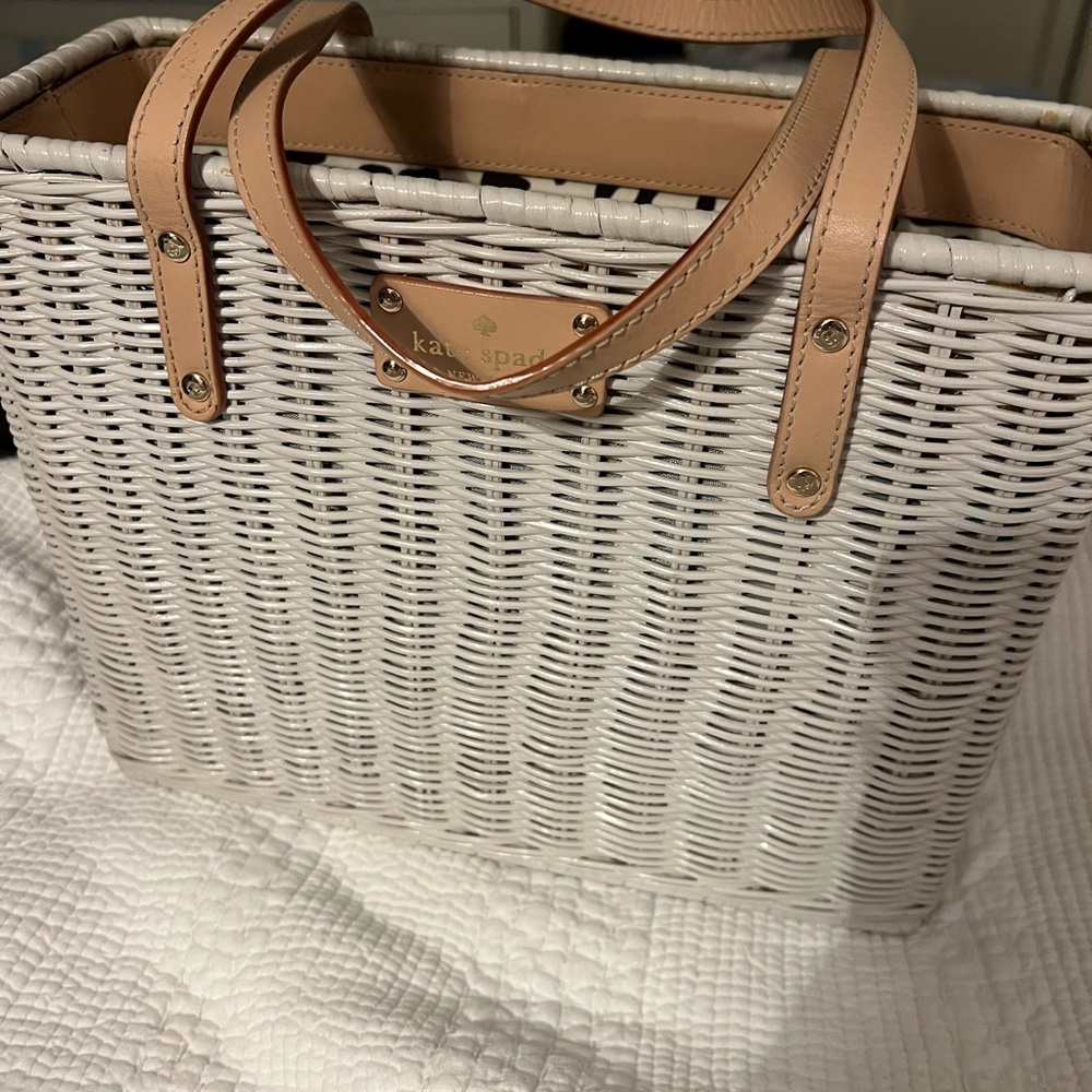 Kate Spade White Wicker Hand Bag EUC